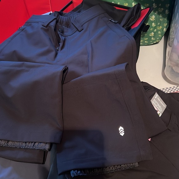 Men’s free country softshell ski pants, black color size small new - Picture 2 of 2